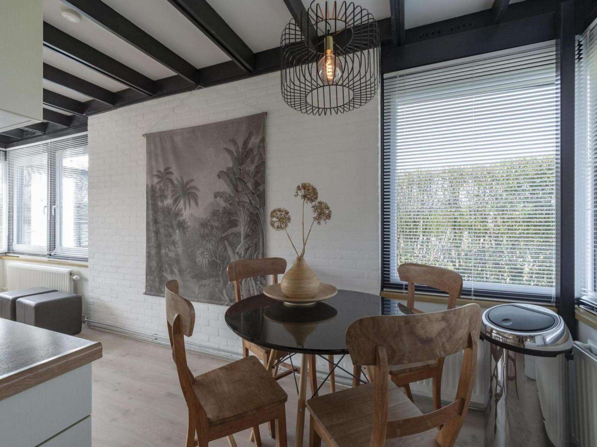 Attractive Bungalow With Modern Furnishings Sint Maartensvlotbrug Dış mekan fotoğraf