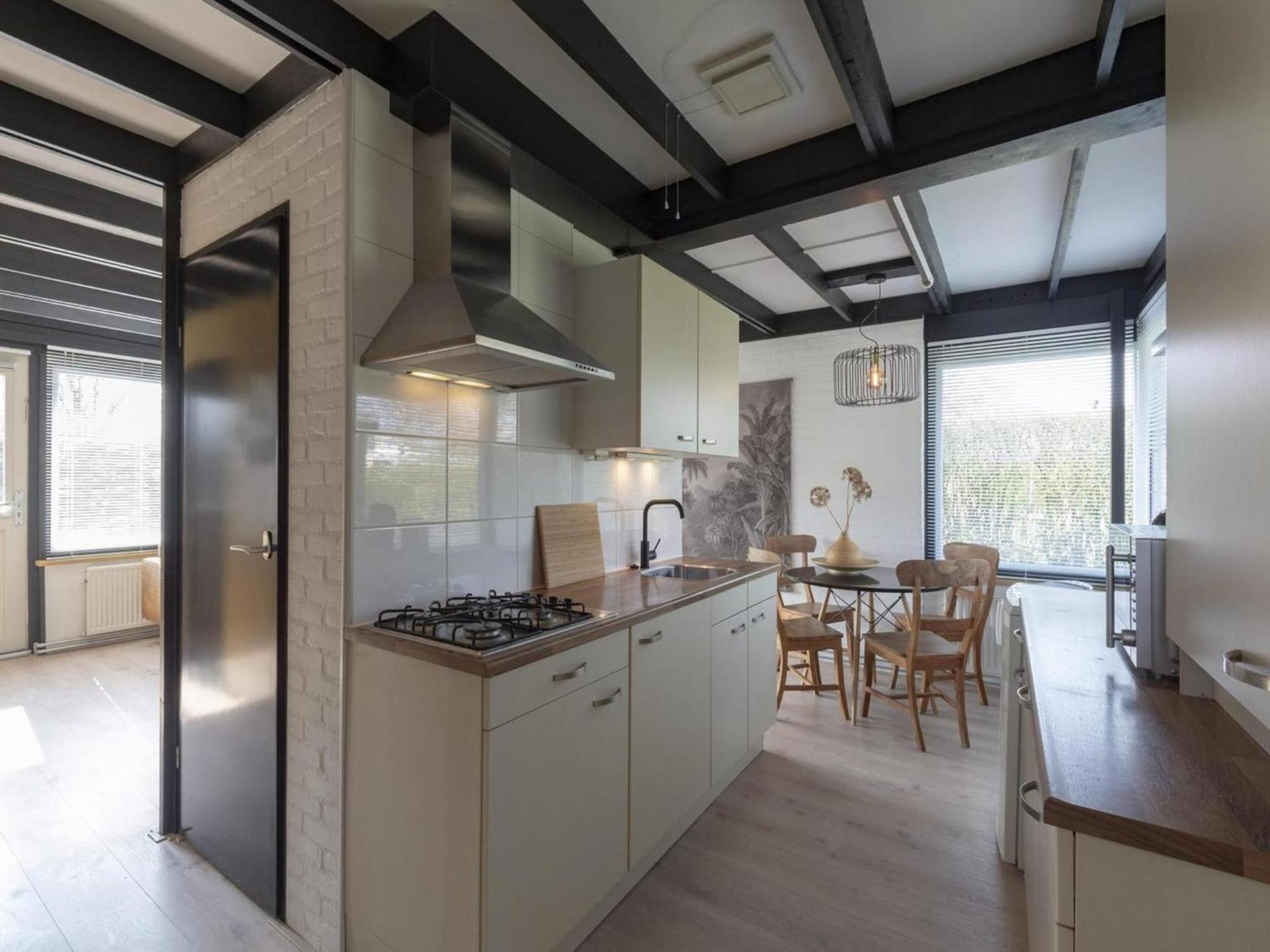 Attractive Bungalow With Modern Furnishings Sint Maartensvlotbrug Dış mekan fotoğraf